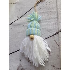 Handmade Hanging Yarn Pom Pom Christmas Gnomes Ornament Blue And Green Hat New